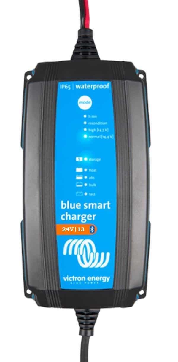 Blue Smart IP65 Charger 24/13(1) 230V CEE 7/16